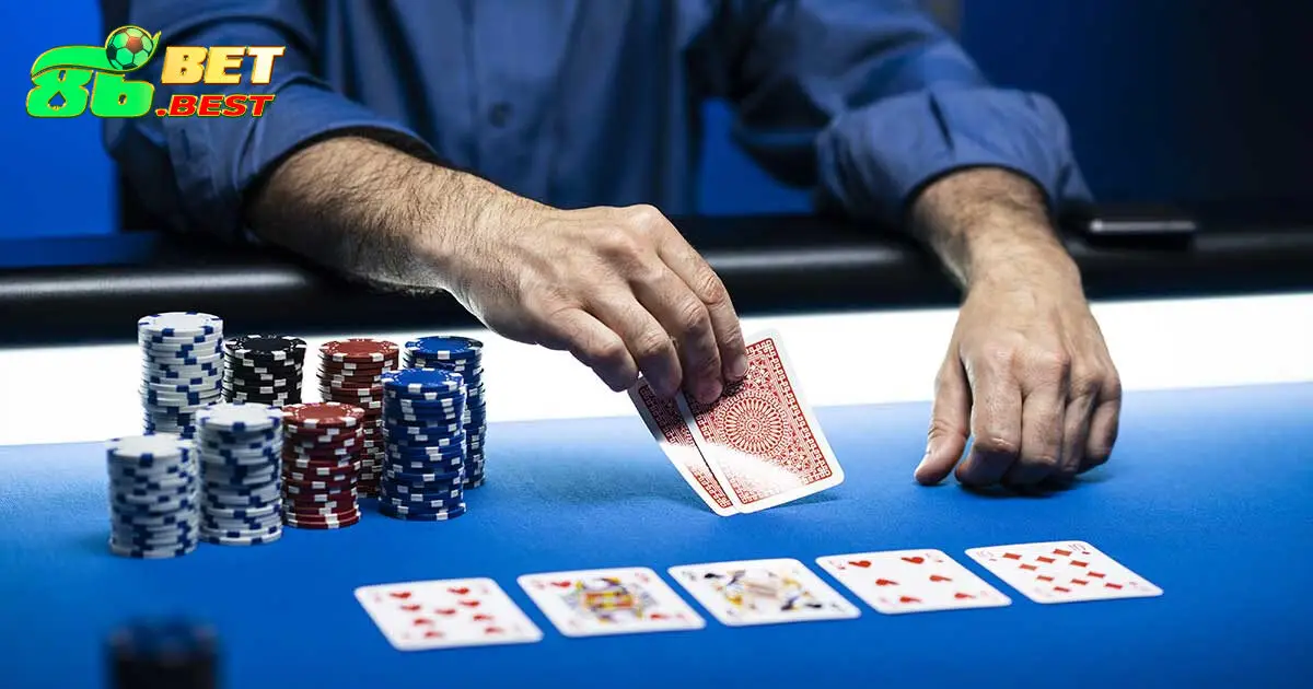 Hãy chọn nền tảng uy tín và minh bạch khi chơi bài Poker